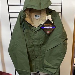 Gore Tex raincoat size X large tall